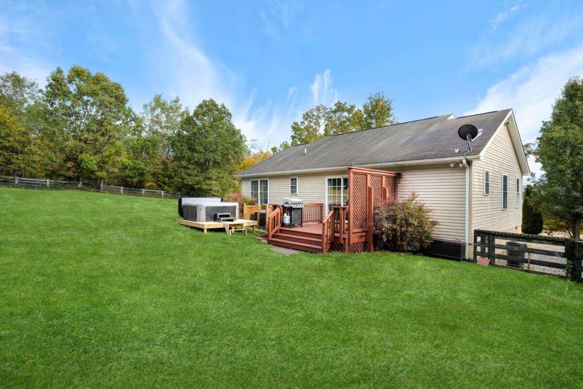 Modern Decor, Hot Tub, Fire Pit & River Access! Luray Zewnętrze zdjęcie